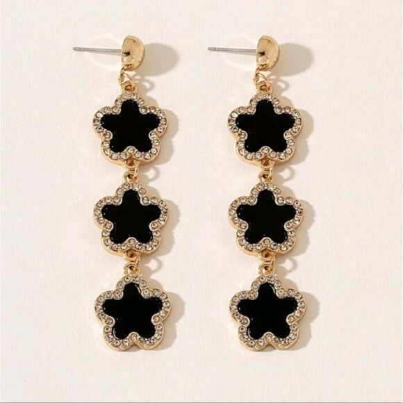 Chic Black Five Leaf Clover Earrings - Picture 2 of 4